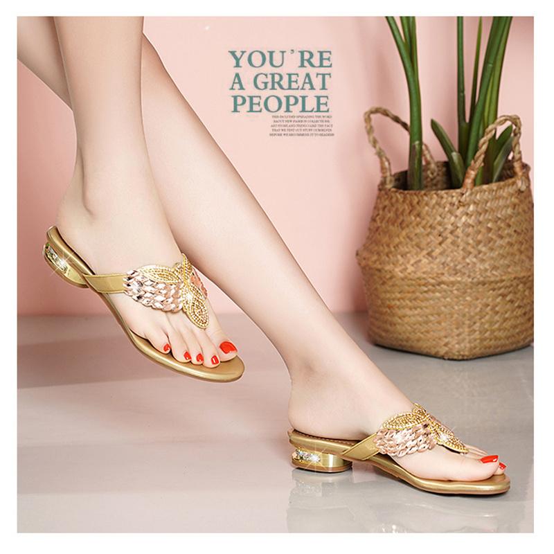 Summer Flip Flops Casual Shoes Sexy Crystal Rhinestone Design Sandal Hot Ladies Leather Fashionable Sexy Slippers