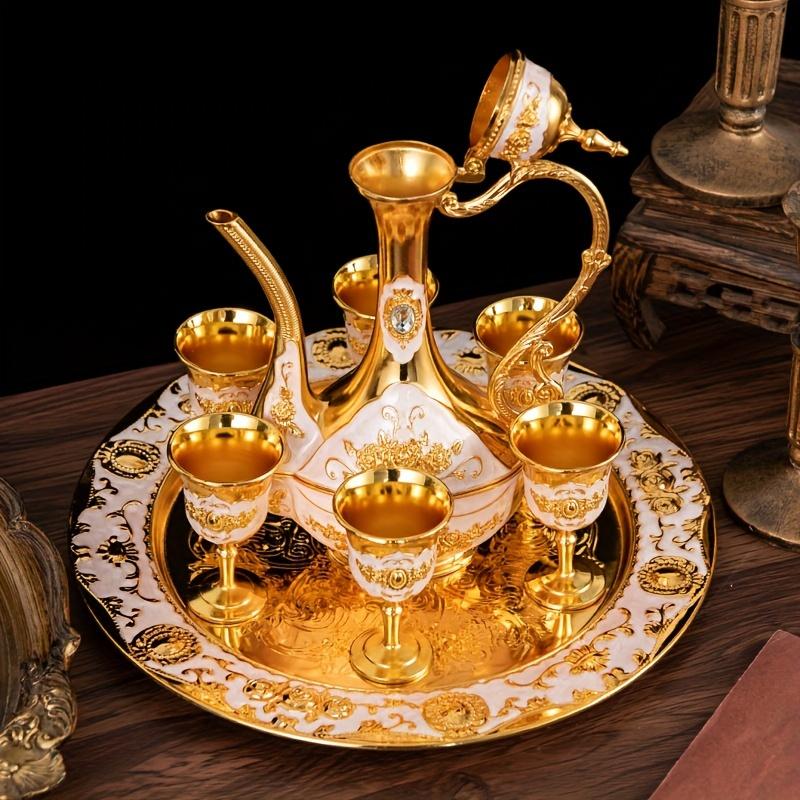 Sada vintage kovové turecké konvice na kávu, sada v evropském stylu, čajová sada 6 luxusních kávových šálků, řemeslný čajový tác a konvice na servírování čaje, kávy a cappuccina