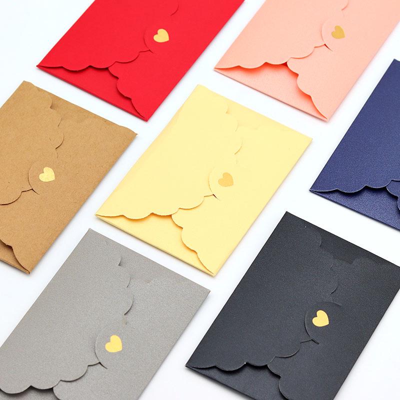 Pearlescent Kraft Paper Envelope with Heart Stamping for VIP Cards 10*7cm