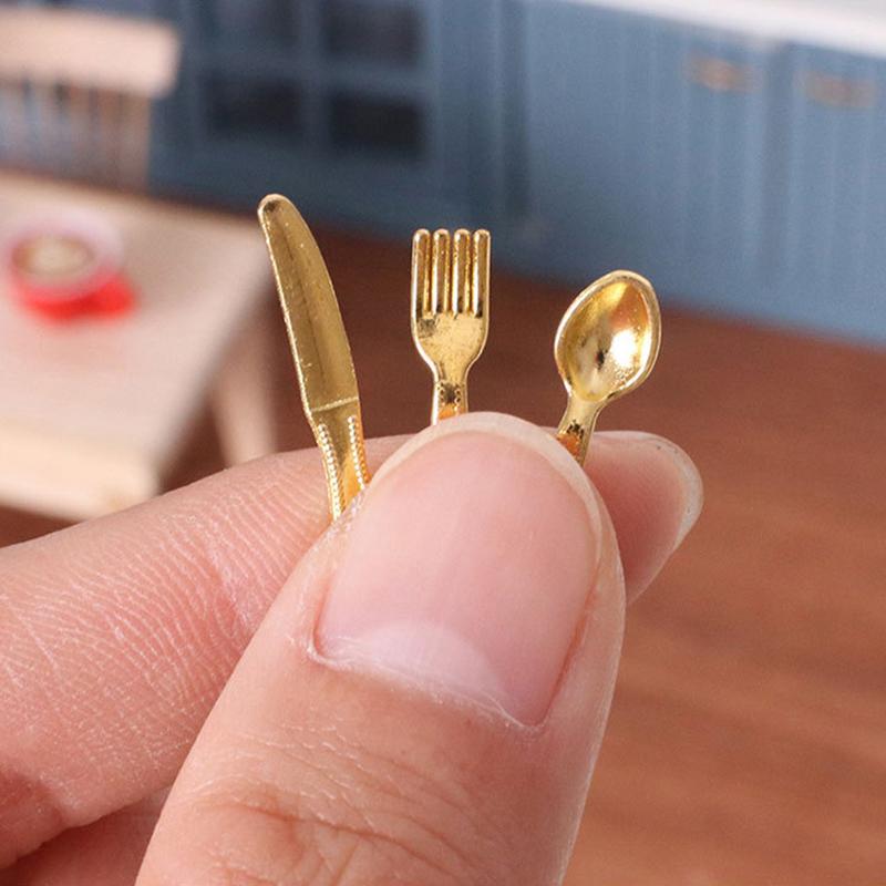 7Pcs/Set Dollhouse Miniatures Cheese Pizza Tableware Mini Cutlery Knife Fork Spoon Set Diy Tableware Doll Accessories