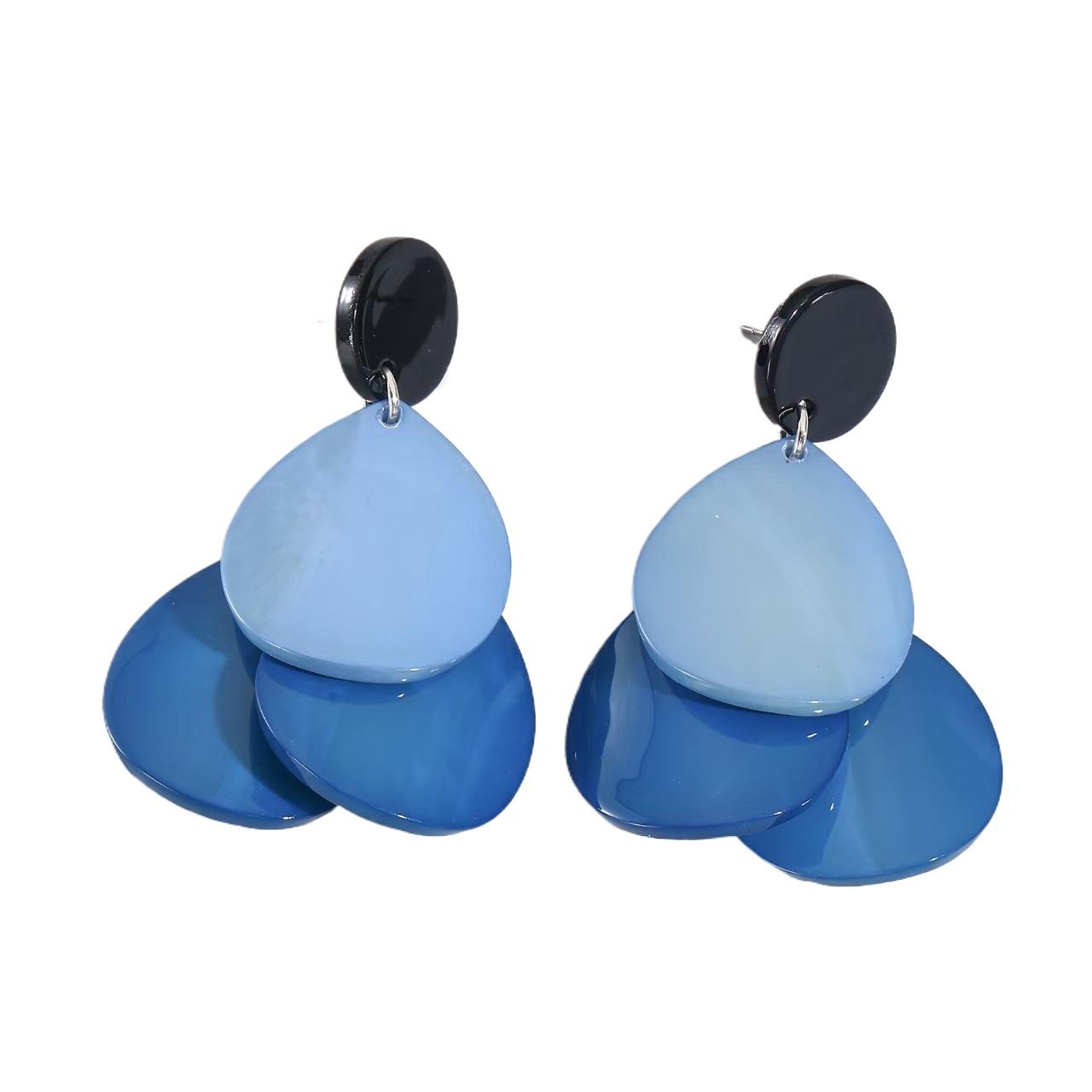 

Модные серьги-подвески для женщин синий