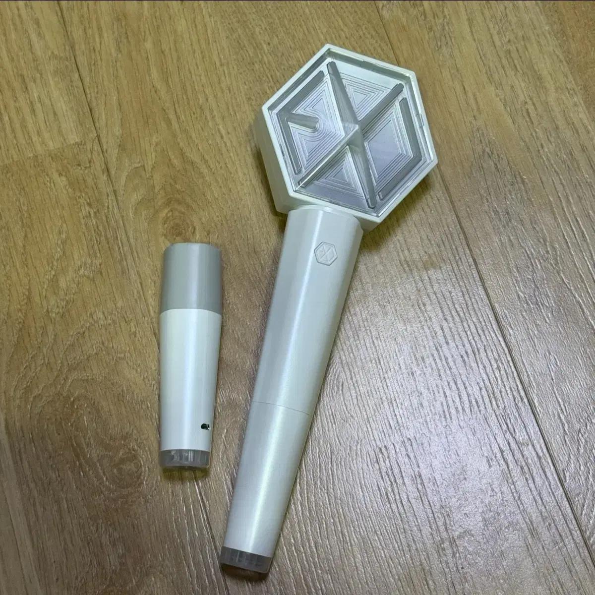 

Toridibon Exo Lightstick Ver 3