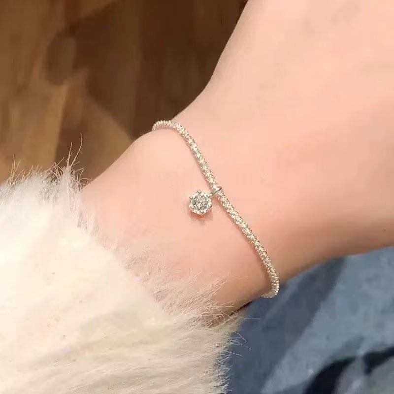 Korean Fashoin Sparkling Starry Silver Necklace For Women Jewelry Trending New Luxury Crystal Cross Pendant Necklaces
