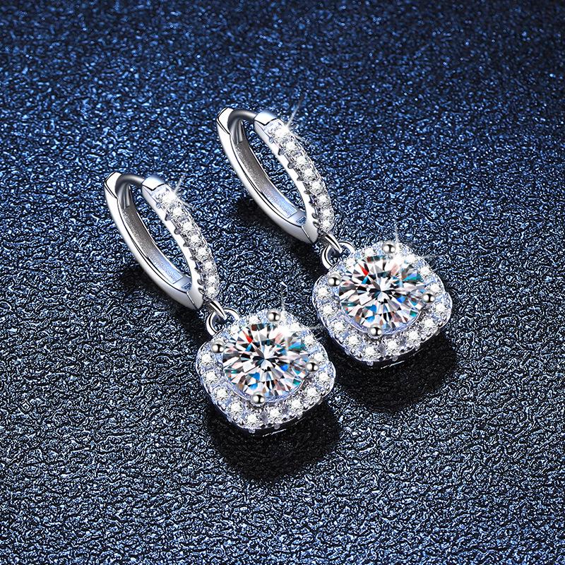 Moissanite Square Stud Earrings in S925 Silver - Women's Classic Dangle Earrings with Exquisite Craftsmanship