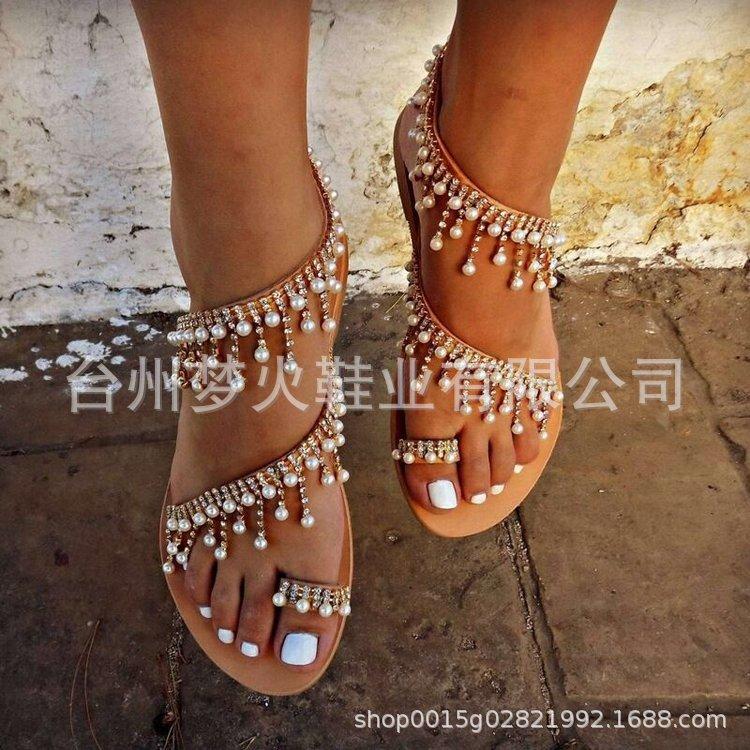

Женские летние повседневные пляжные сандалии на плоской подошве с жемчугом, закрытым носком и плоским каблуком, прохладные шлепанцы 46