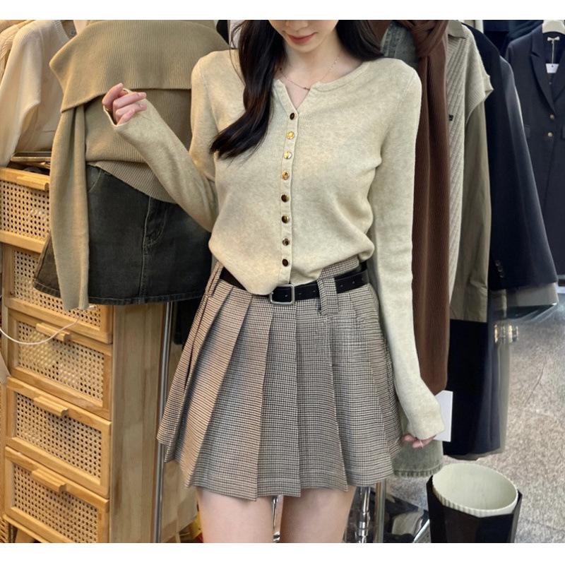 Milk wear early autumn knitted cardigan women's long-sleeved top autumn and winter wear new gentle style thin sweater