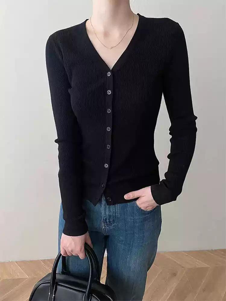 Women's French V-Neck Wool Cardigan: Slim Fit, Autumn/Winter Layer, Short Knit Top