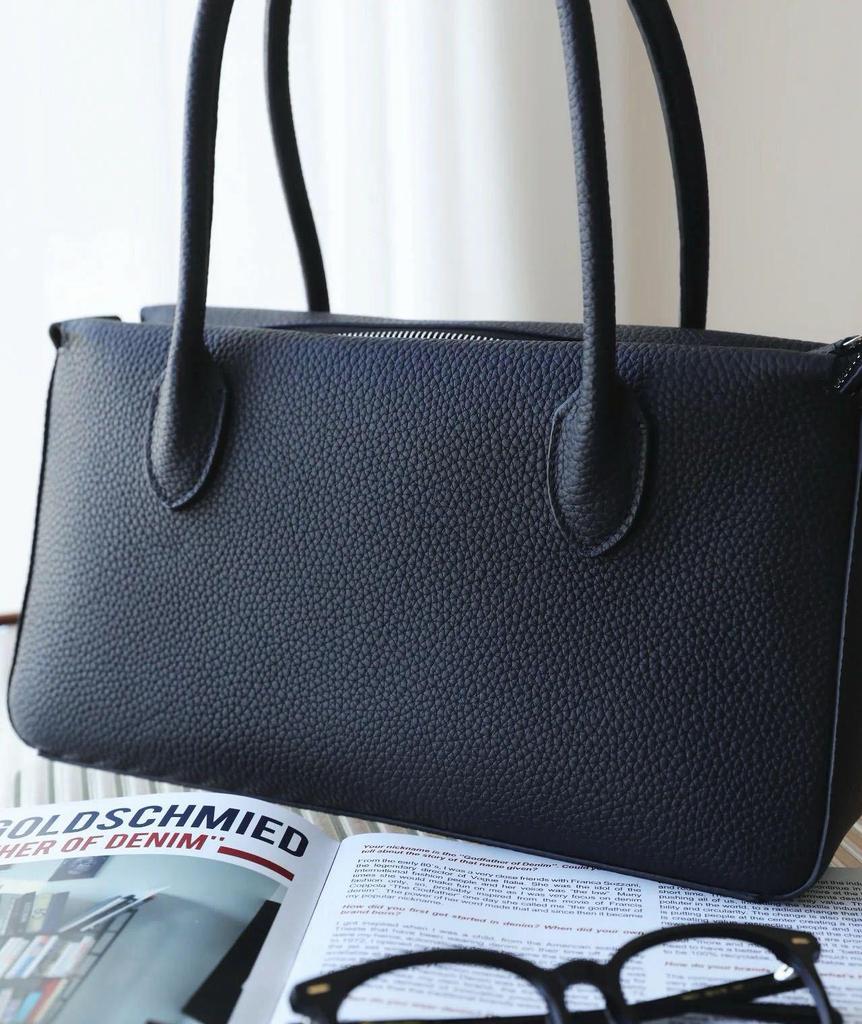 Kendall's Lychee Grain Cowhide Rectangular Baguette Handbag - Luxury Women's Shoulder Bag