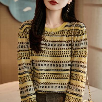 A New Retro Jacquard Round-neck Loose Striped Sweater with Ethnic Style for Women In Early Autumn