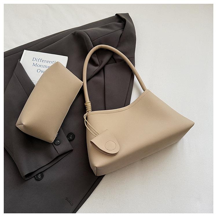 Korean niche underarm bag women's 2025 new fashion water retro commuter mother and child bag high-end shoulder bag tide