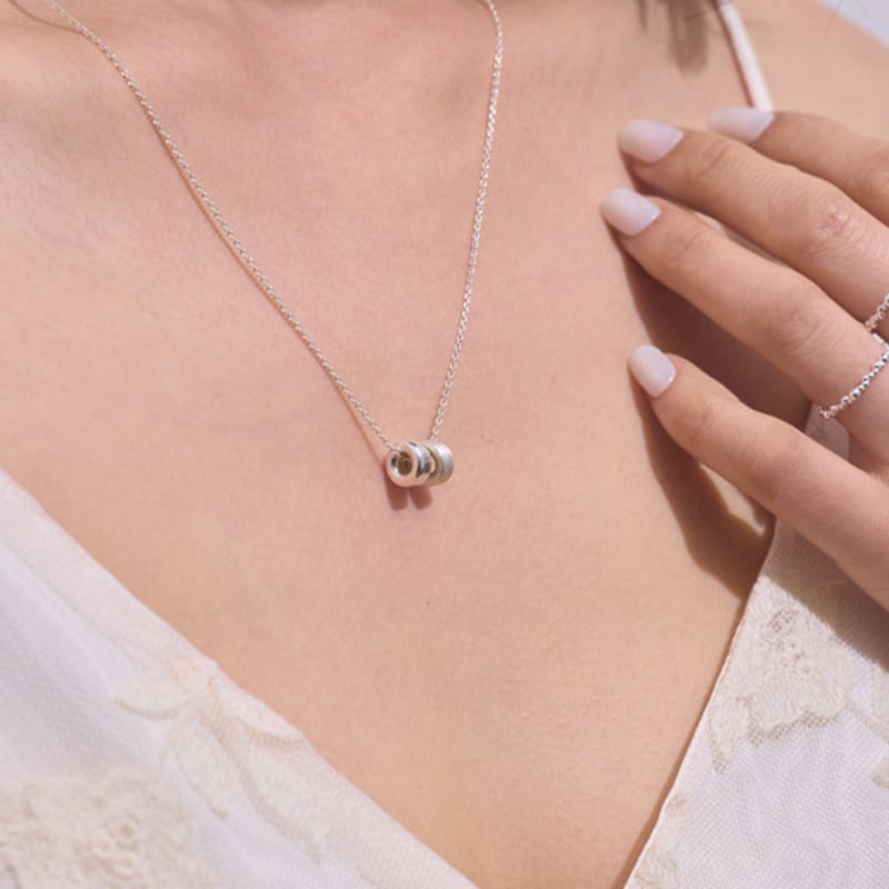 SULTANA Orbit necklace