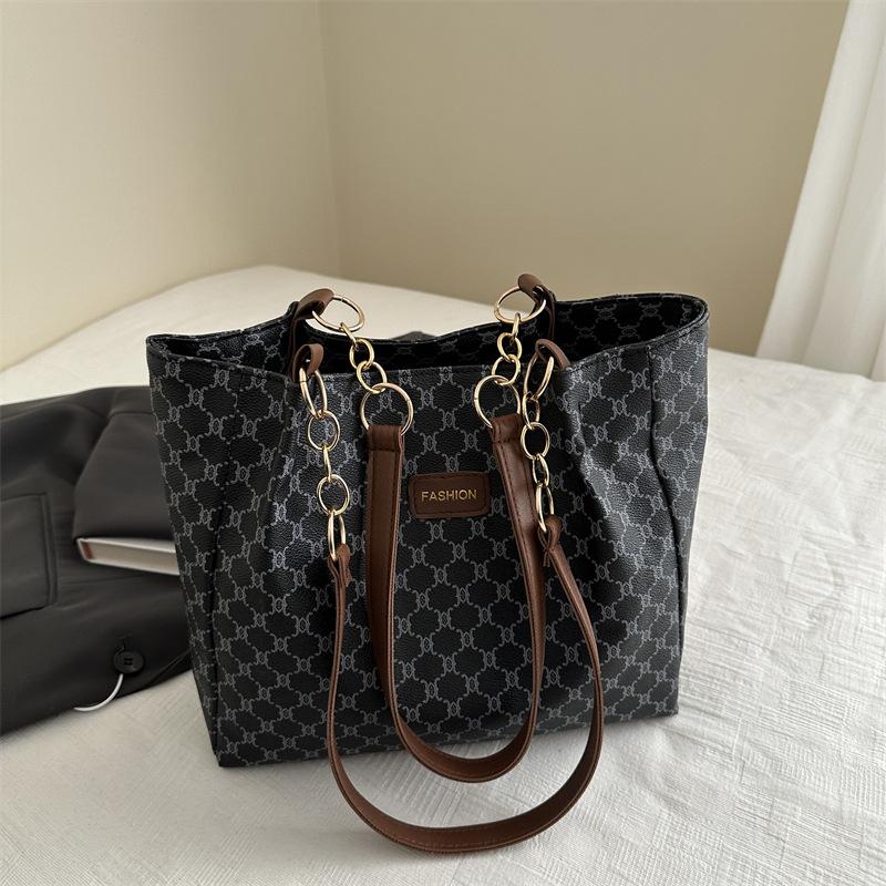 Spring new retro fashion printed shoulder bag underarm commuting large capacity tote bag high sense casual
