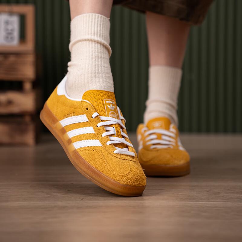 

Adidas KH6037 Unisex Low-Top Board Shoes 35.5
