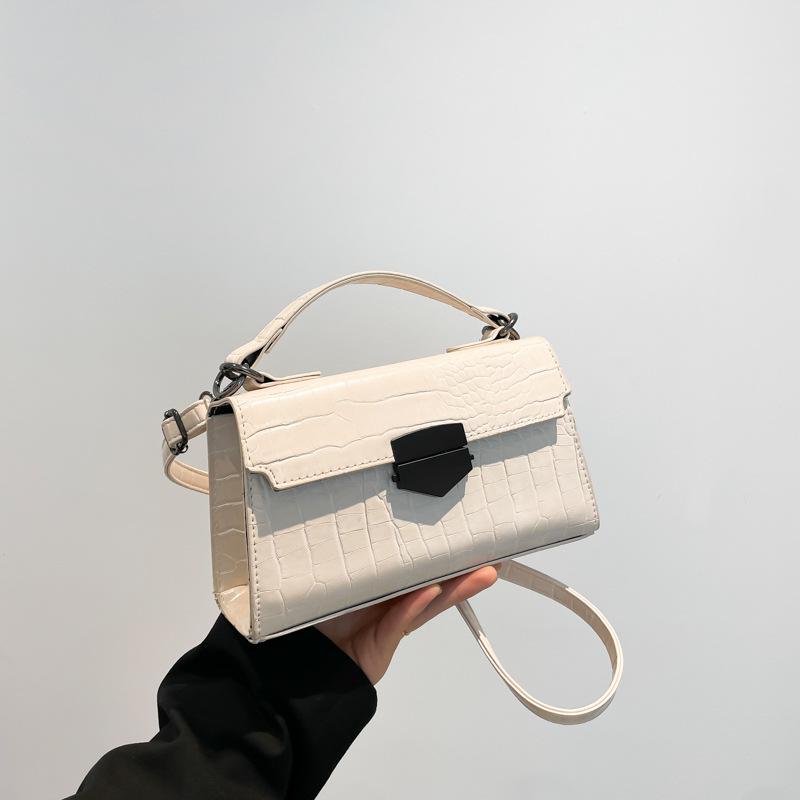 Solid Color Fashionable Retro Portable Women'S Bag Temperament High Value Personality Shoulder Small Square Bag