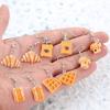 Trendige Multi-Typ-Pins Ohrringe Damen Minimalistisch Simulierte Brot Ohrstecker