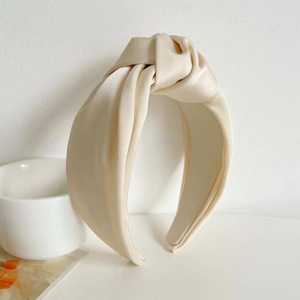 1 Piece of New Bow Hair Clip, Mesh Hair Grab with Diamond Decoration, Luxurious Back of the Head Hair Clip for Women.