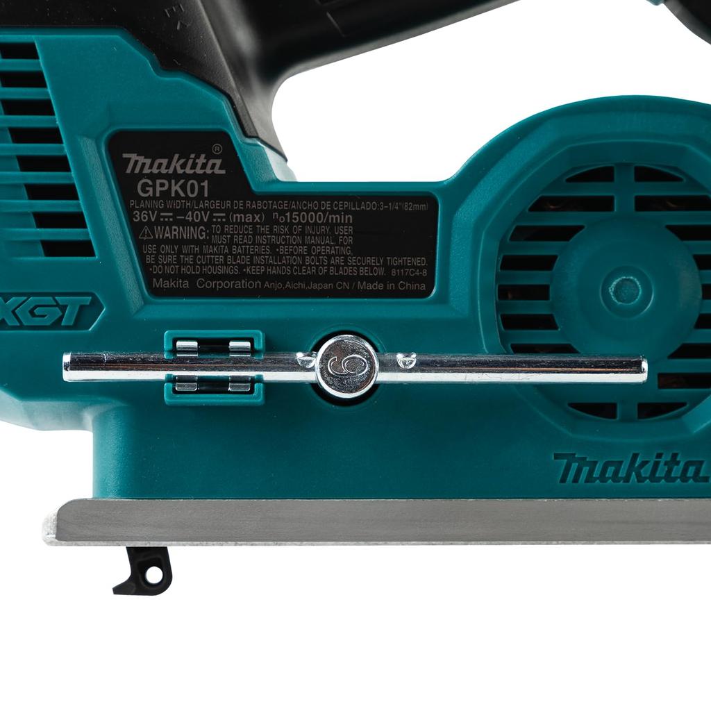 Makita 82mm Akku-Hobel KP001GZ, 40Vmax, Akku und Ladegerät separat verkauft,