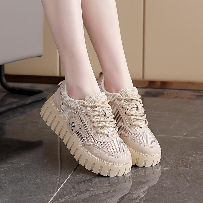 2025 summer little white shoes new Korean version ins female students height increase breathable sports board shoes trendy casual shoes T78-1