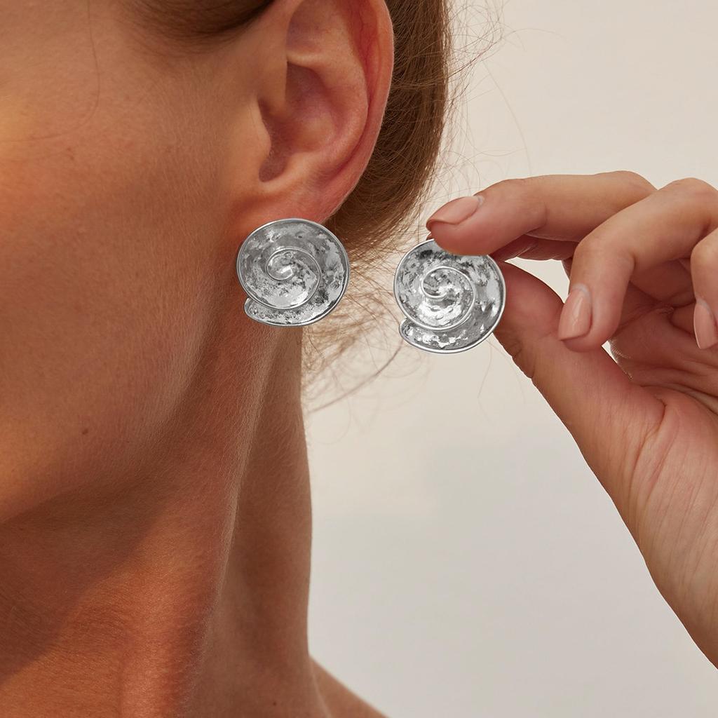 Irregular Liquid Ring Geometric Stud Earrings Female, Simple Temperament Pleated Ins Wind Ear Jewelry