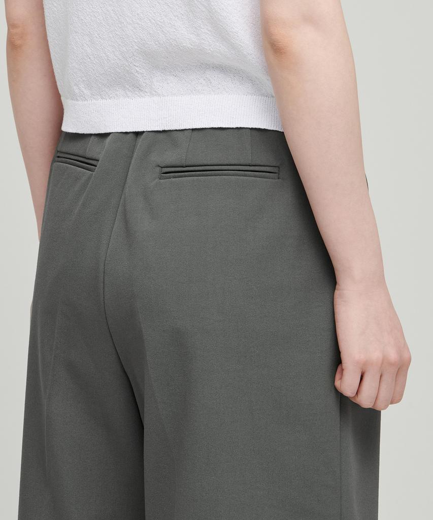 MUSINSA STANDARD WOMAN Women'S Wide Bermuda Half Slacks [Light Khaki]