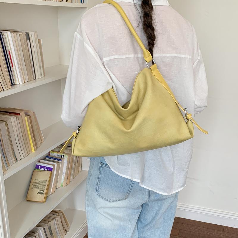 Large-capacity Fashionable Tote Bag, Niche and Simple Trendy Crossbody Bag At The Underarm Position