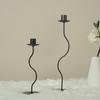 European Simple Metal Black Curved Candle Holder Creative Retro Wrought Iron Room Home Decoration Desktop Candle Stick Stand