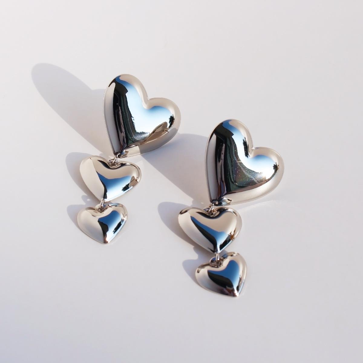 

Зеркальный стиль модные преувеличенные длинные серьги в форме любви женские милые и классные модные серьги в форме персикового сердца 605 белого золота