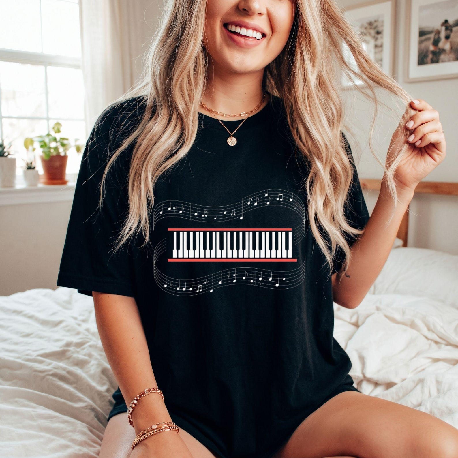 Piano Beat It Music Cosplay Funny Music Idea T-Shirt, pianist parody pop culture Gift, keyboard player humor Graphic Tee L
