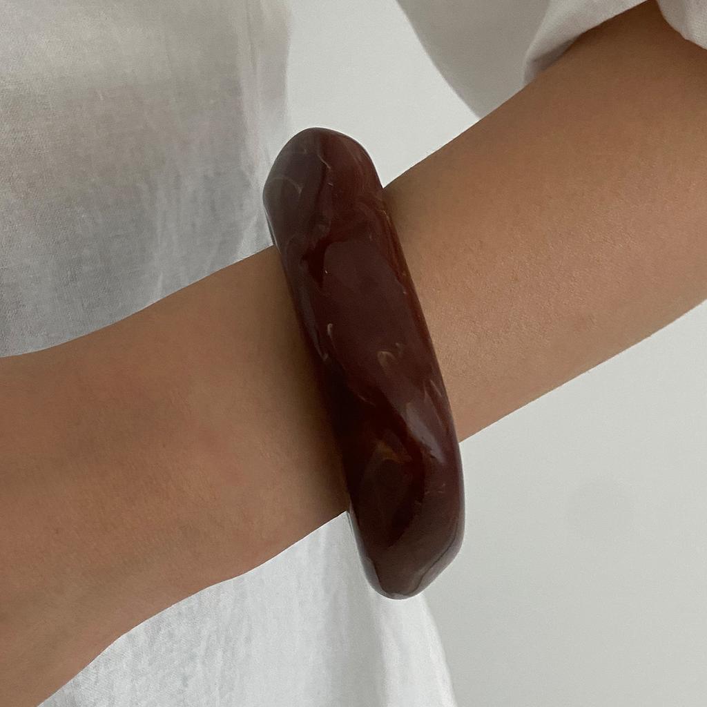 Fashion Transparent Gold Foil Irregular Resin Bracelet, Wind Metal Smooth Resin Wide Bracelet Women