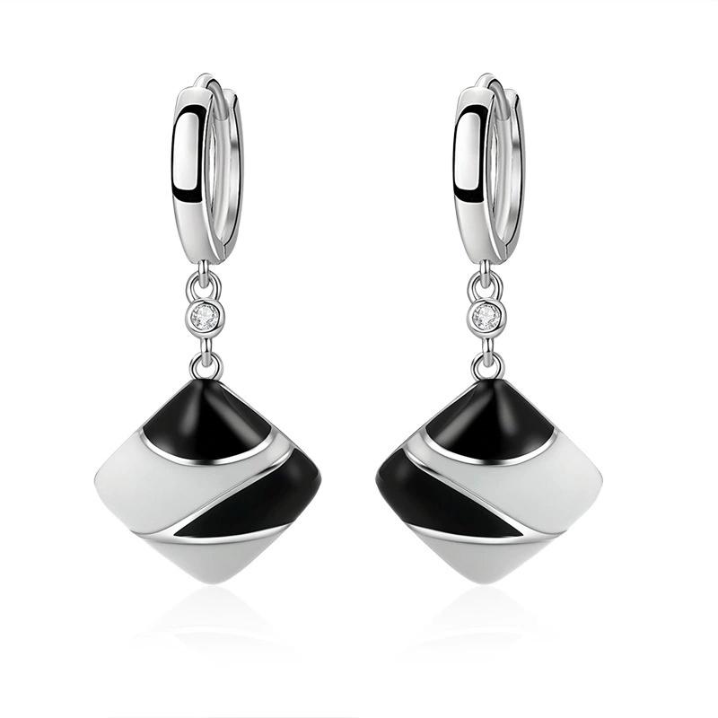 New Charm Black and White Geometry Square Earrings Light Luxury and High-end feel 925 Silver Ear Buckle For Women KOFSAC