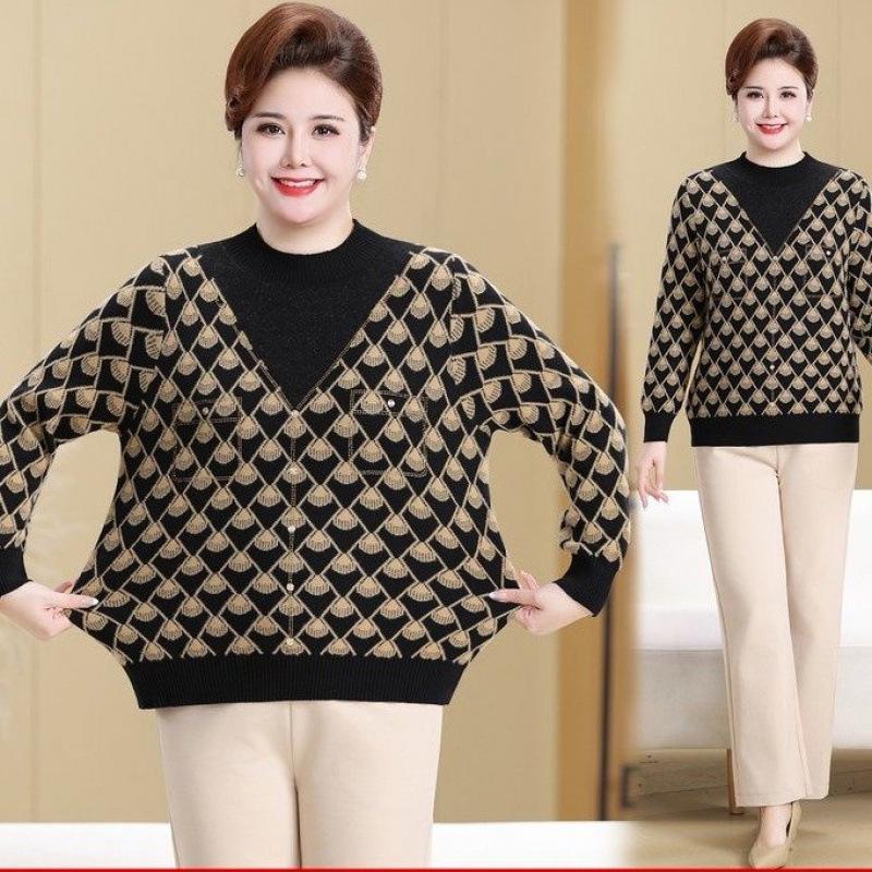 Plus Size Warm Knit Pullover for Women - Autumn/Winter Round Neck Sweater for Middle-aged & Elderly