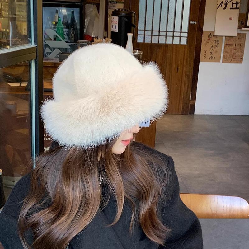 Autumn And Winter 2024 New Women'S Fashion Fur Cap Fur Hat Fur Hats Mongolian Hat Brimless Plush Fluffy Skiing Riding Warm Caps