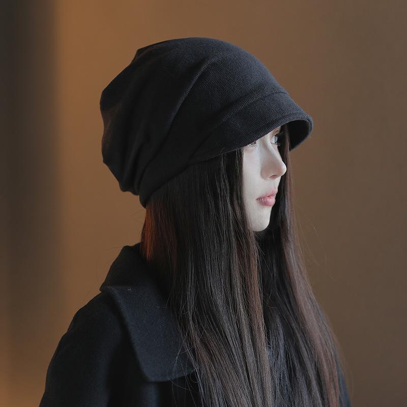 

New Japanese-style slouchy hat for women, suitable for autumn and winter, versatile and trendy, makes the face look smaller, with a cold-proof brim, чёрный