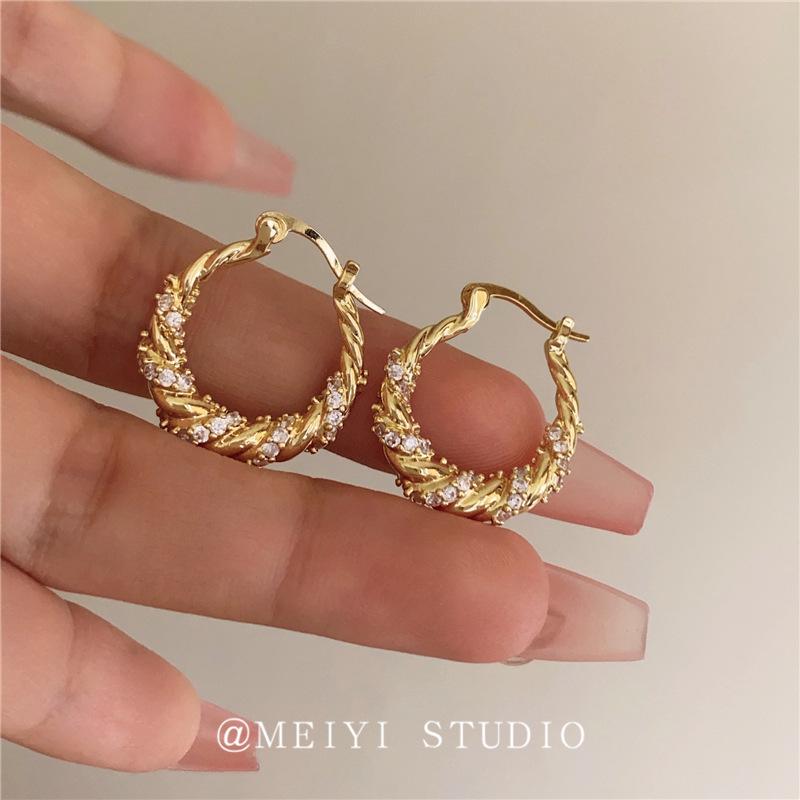 Minimalist Retro French Metal Rhinestone Circle Wrap Earrings