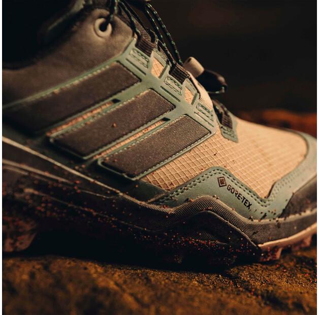 Треккинговые ботинки Adidas Terrex Skychaser Mid GTX