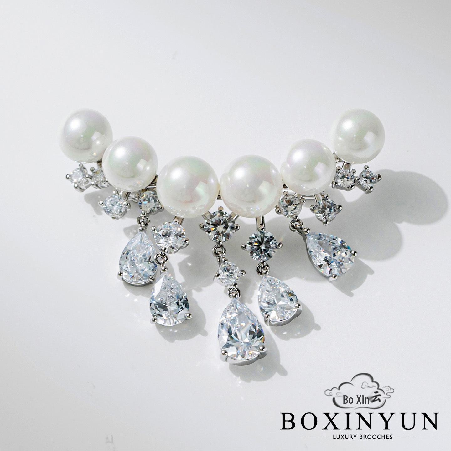 Bo Xin Yun Elegant Pearl & Moon Tassel Brooch for Women – Zircon Pin for Suits & Clothing