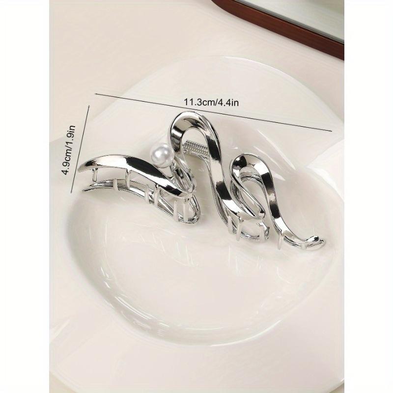 1pc Hollow Out Heart Shaped Metal Shaped Elegant Hair Claw For Thick Hair, Gold Head Piece Valentine's Day