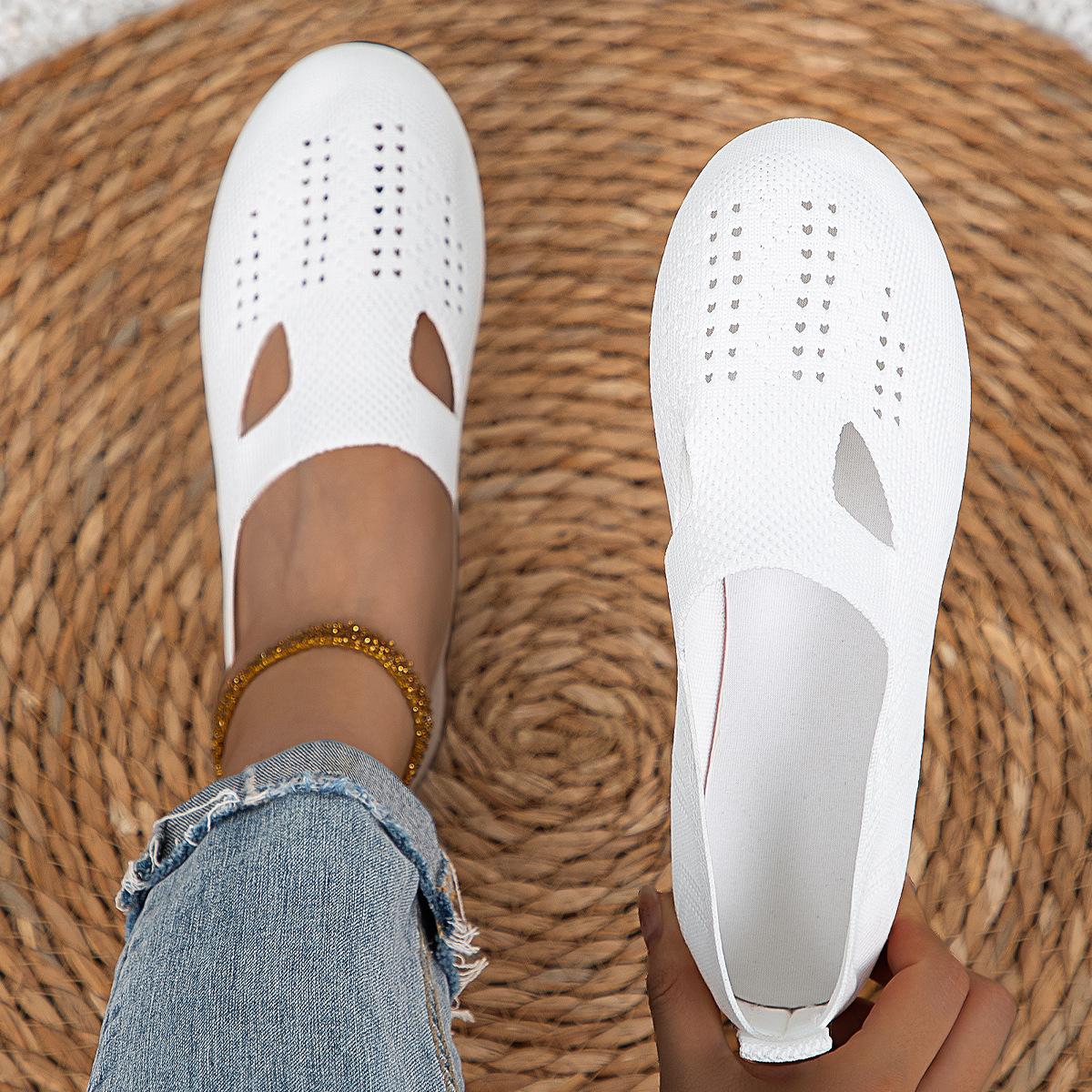 

В язані балетки на плоскій підошві з круглим носком для жінок. Легкі зручні повсякденні туфлі без рукавів. Офісні прогулянкові дихаючі туфлі. 41 білий