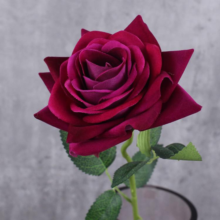 Sametově červená růžová růže Větve Simulační květiny Bar Kavárna Dekorace Umělá květina Falešná růže el Stolní dekorace Rostlina