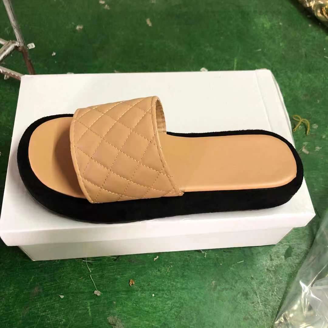 

2025 Europe, America and 2025 foreign trade summer new large size casual thick bottom one word with Gerling slippers slippers 43 абрикосовый