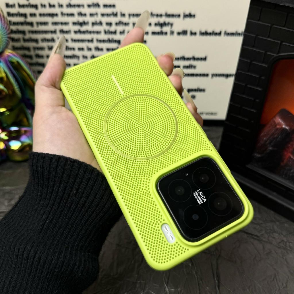 Xiaomi 17PROMAX Magnetic Case: Ice Cream Color, Breathable Mesh, Heat Dissipation PC
