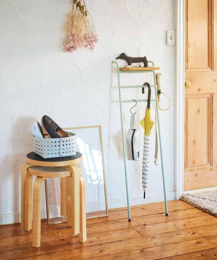 BRUNO Slim Ladder Rack, Standing Umbrella Rack for Entryways, Stylish Navy, Interior Slim Ladder Rack BOA157-NV