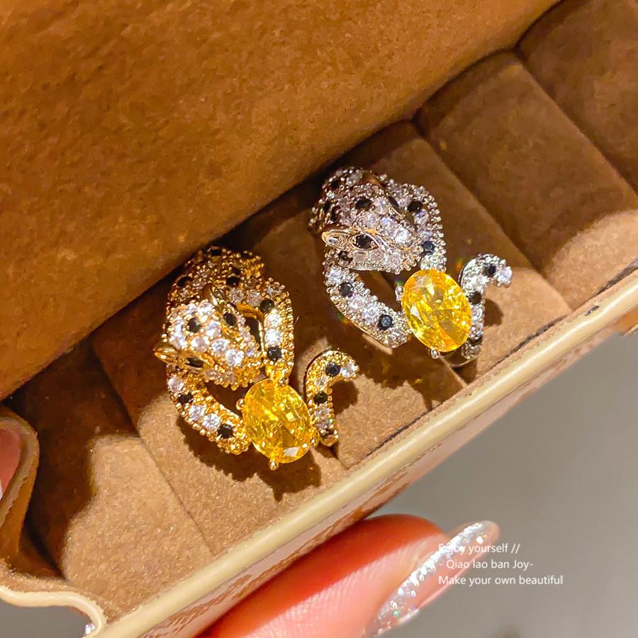 Cheetah Zircon Oval Ring For Women Minimalist Fashion Jewelry Gift For Ladies