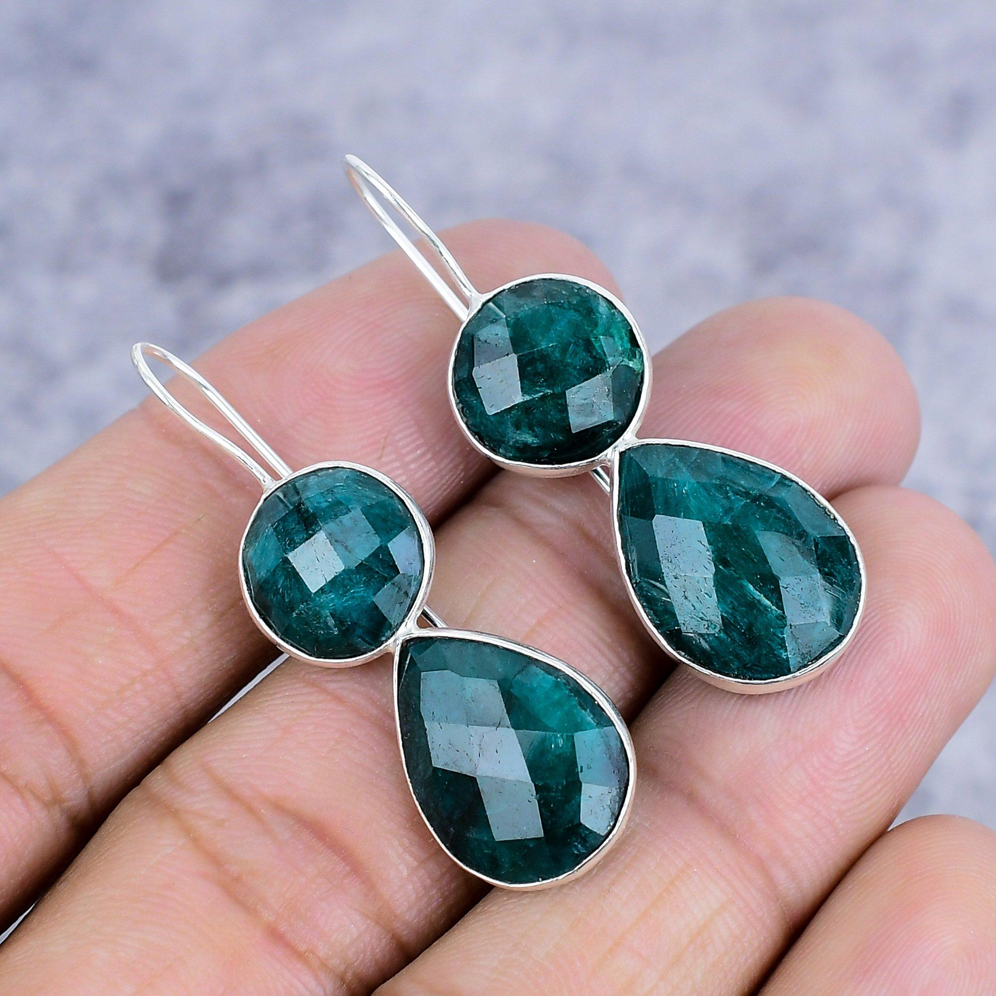 

Green Jade Gemstone Handmade 925 Sterling Silver Jewelry Earring 1.77 M-2631