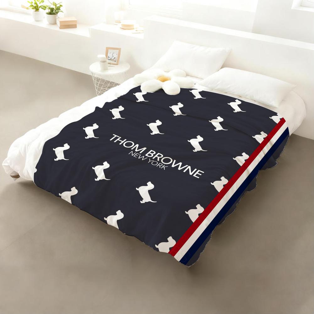 Trendy Brand T-Thom B-browne Throw Cozy Soft Flannel Throw Lightweight Skin-Friendly for Sofa Bed Office & Travel
