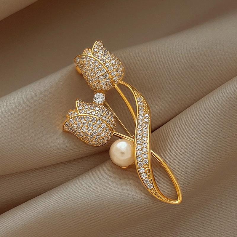 New brooch high-end high-end pin exquisite suit corsage wholesale fixed clothes