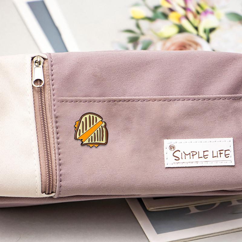 New Cute Sandwich Enamel Brooches Kitchen Food Butty Pins For Women Backpack Bag Hat Clothes Jewelry Decoration
