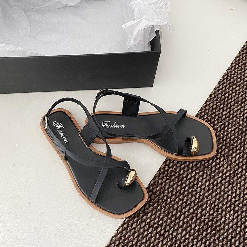 

Women s Square Toe Cross Strap Flat Sandals with Gold Toe Ring Elegant Summer Casual Footwear 41 чорний/дубильна кора