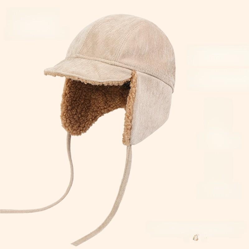 

Lei Feng Hat Winter Warmth Waterproof Polyester Cap For Casual Men And Women білий