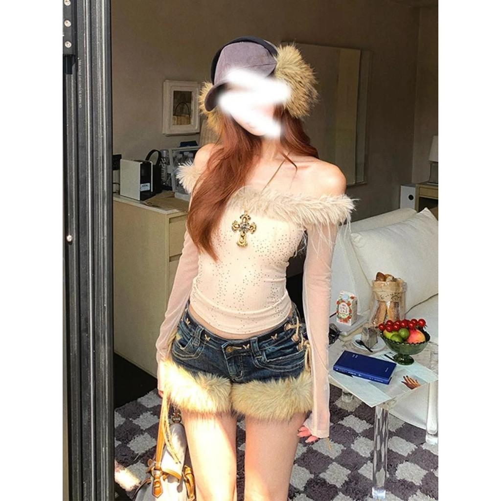 ZYLLO Nuevos Vaqueros Cortos de Diseño Retro para Mujer, Empalmados Esponjosos, Estilo Y2k, Tiro Bajo, con Tira, Ajustados, Hot Pants